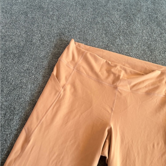 Fabletics Oasis PureLuxe High-Waisted 7/8 Beige Leggings With Pockets Size 4X - Picture 11 of 16